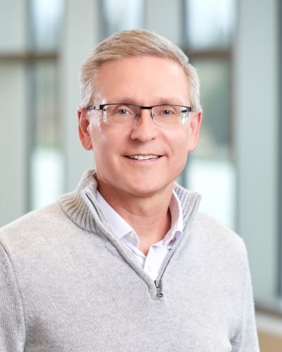 Headshot of Mark Treat